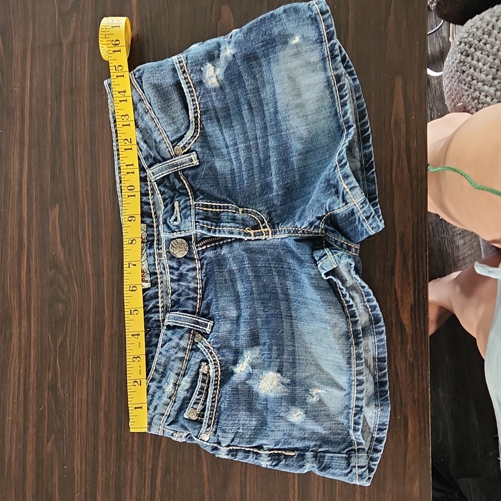 BKE Stella Low rise short shorts